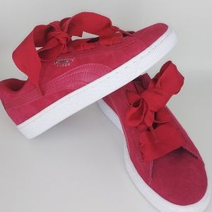 🆕💗Puma Suede Bow Sneakers 💗🆕